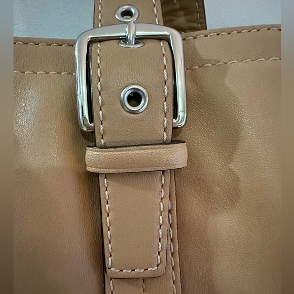 Coach Tan Camel Medium Size Bag - Picture 5 of 10
